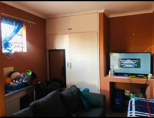 10 BEDROOM HOUSE FOR SALE IN RUSTENBURG CENTRAL